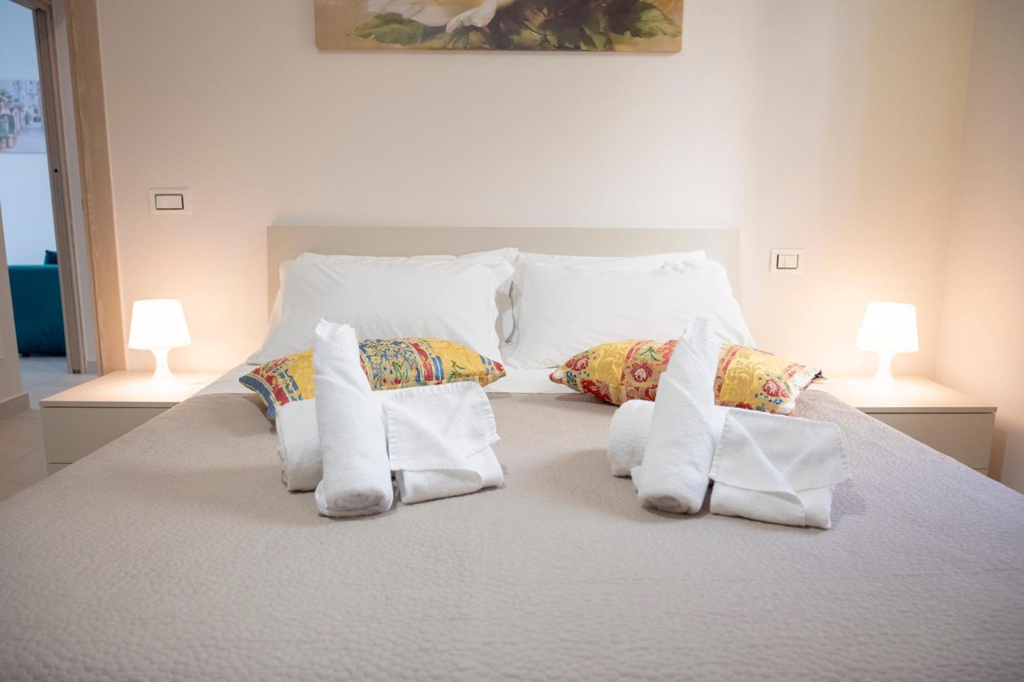 Amare Apartment Near The Sea Монополи Екстериор снимка